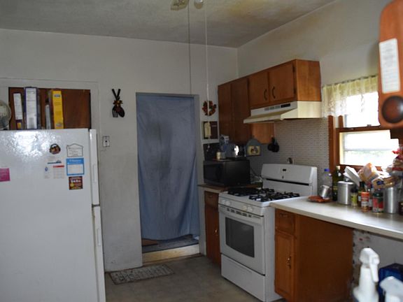 4th image of 1337 S 49th Ct