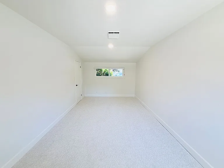 845 McEllen Way — Photo 9