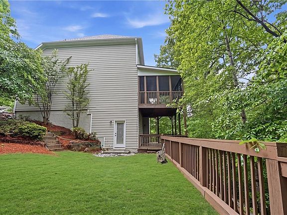 2nd image of 682 Montglade Ct