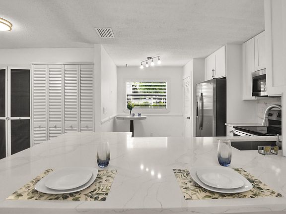 4th image of 2112 NW 45th Avenue
