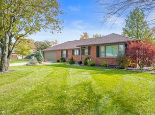 9011 Surrey Dr, Pendleton, IN 46064