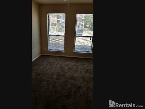 4th image of 5501 Lake Hubbard Pkwy