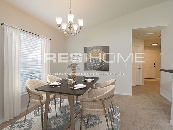 5th image of 352 Lake Eloise Pointe Dr