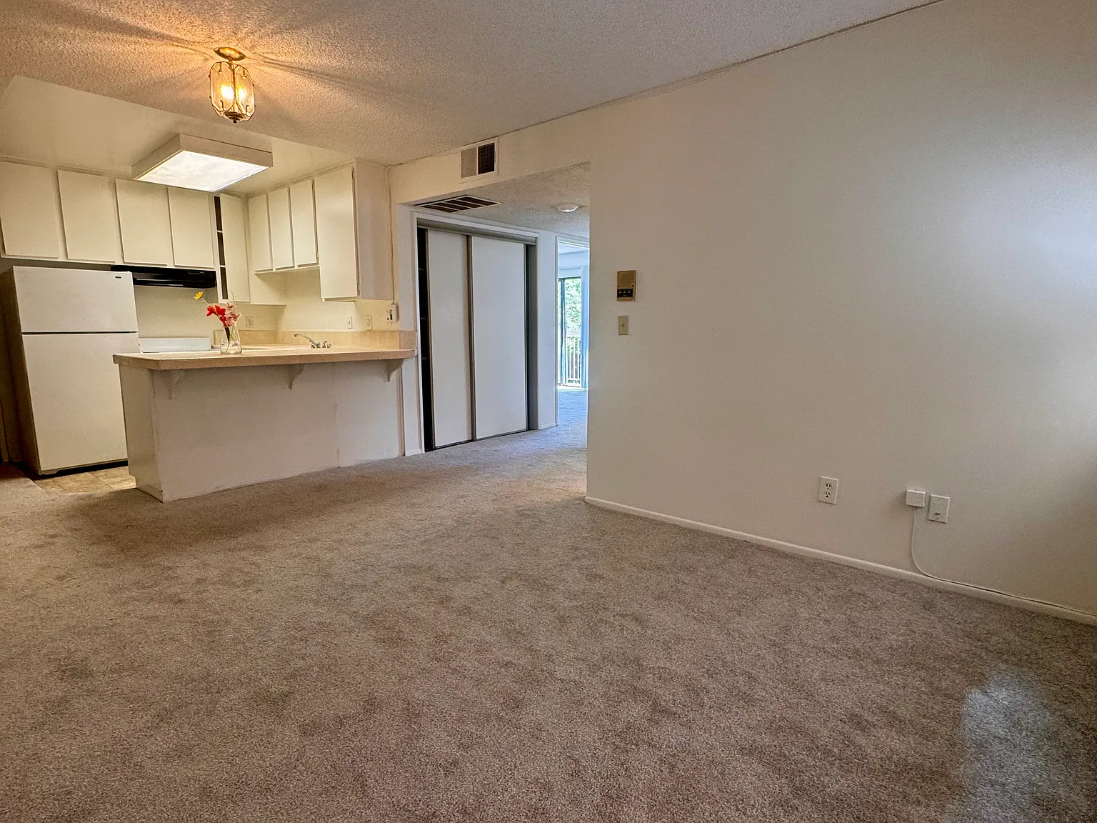 2 bed, $2,400 — Photo 1
