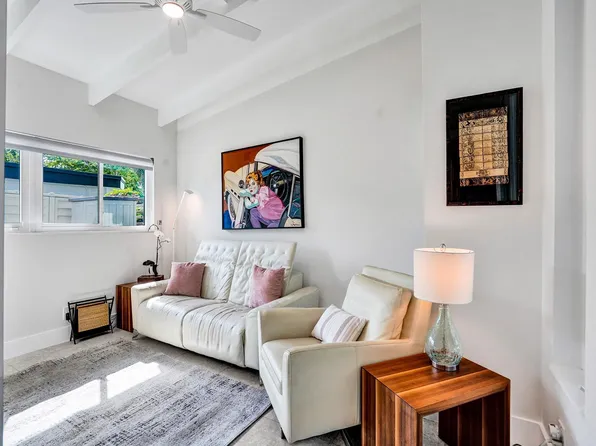 2201 NE 16th Court, Fort Lauderdale, FL 33305