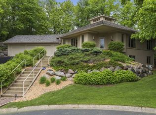 6200 Morningside Cir, Eden Prairie, MN 55344