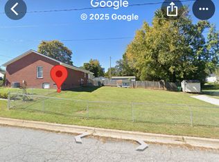 121 Lawndale Ave, High Point, NC 27260
