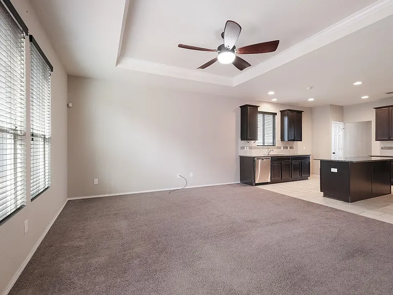 602 Trinity Mdw — Photo 19