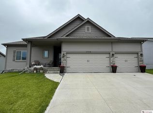 11719 S 113th Ave, Papillion, NE 68046