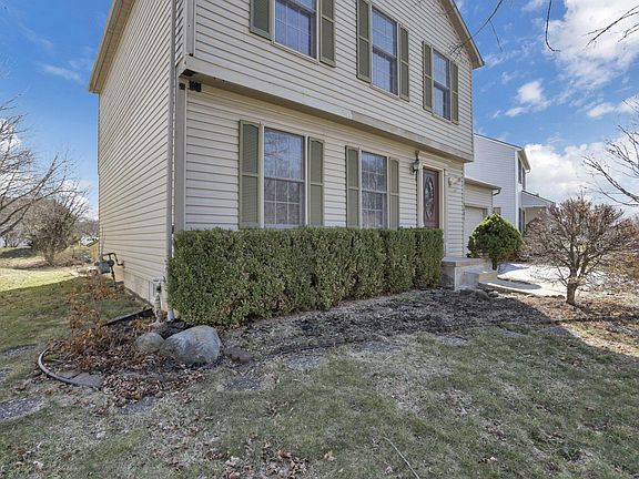 5th image of 8680 Olenbrook Dr