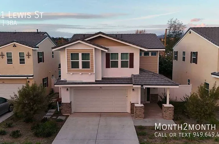 761 Lewis St — Photo 32