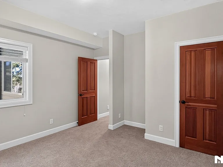453 Dellwood Dr — Photo 34