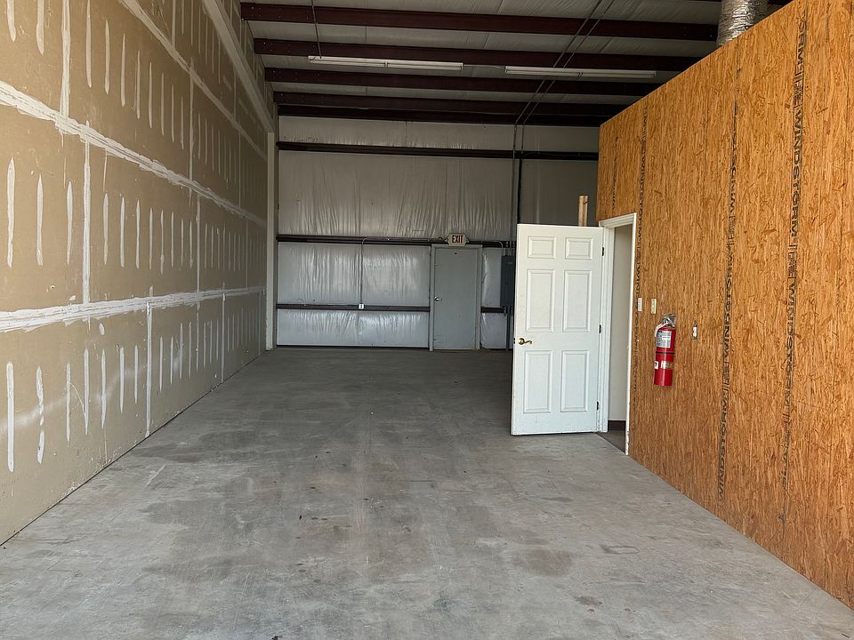 2nd image of 18459 Vineyard Rd