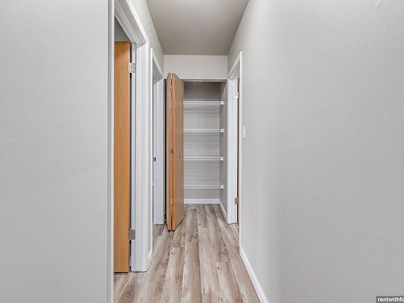 5th image of 1740 Lombard Ave #14