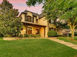 1926 Royal Crest Dr, Mansfield, TX 76063