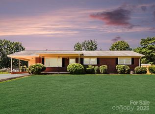 2366 Old Field Rd, Gastonia, NC 28056