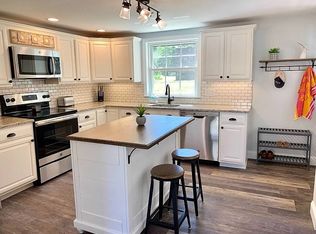 31 Berwick Rd, Ogunquit, ME 03907