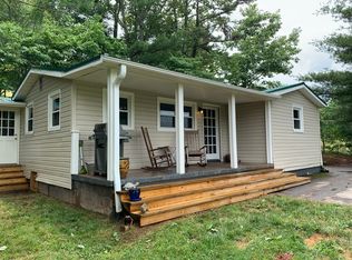 241 Longs Chapel Rd, Weaverville, NC 28787