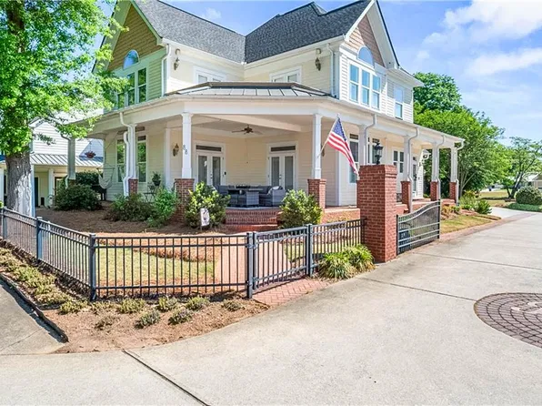 88 Sloan St, McDonough, GA 30253