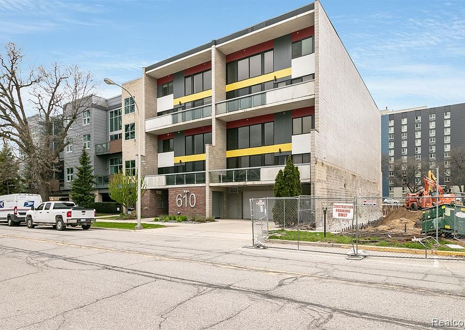 1st image of 610 E Troy St #201
