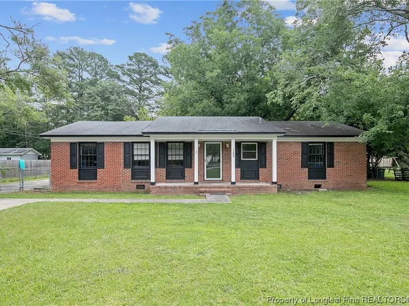 1209 Bostian Dr, Fayetteville, NC 28304