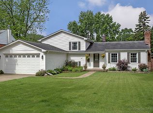 184 Brandon Ave, Glen Ellyn, IL 60137