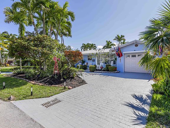 5th image of 1708 Coral Gardens Dr
