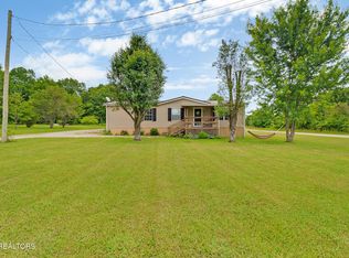 1932 Pomona Rd, Crossville, TN 38571