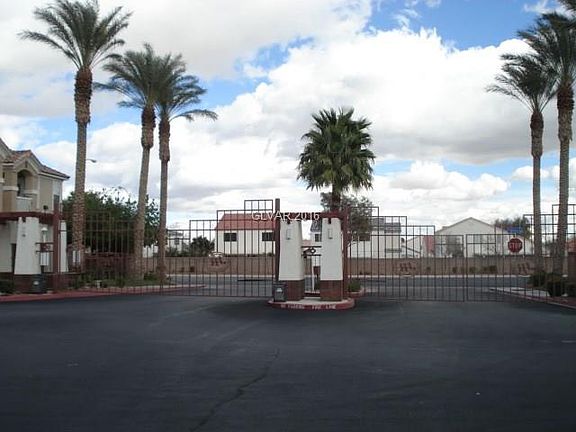 2nd image of 5855 Valley Dr Unit 1082
