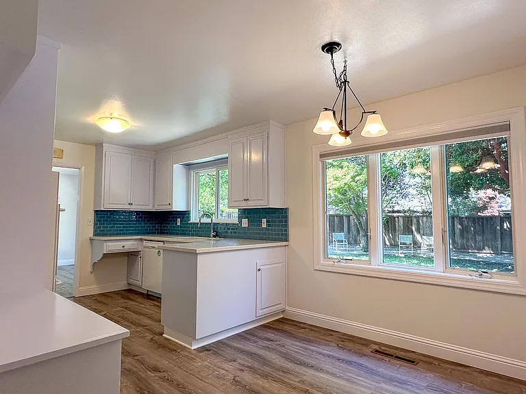 1791 Grace Ave — Photo 5