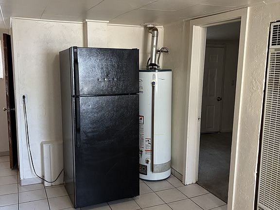 3rd image of 2001 W Broadway St #11371210