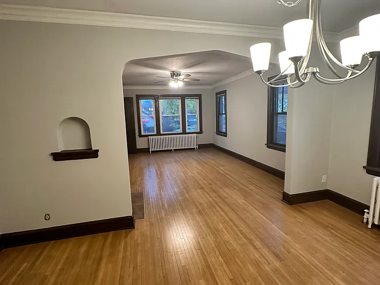 1844 Grand Ave — Photo 3