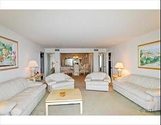 3rd image of 1212 N Lake Shore Dr APT 31BN