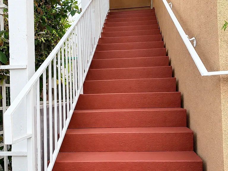 1041 Parkinson Ct — Photo 12