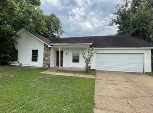 6871 Kirby Arms Dr, Memphis, TN 38115