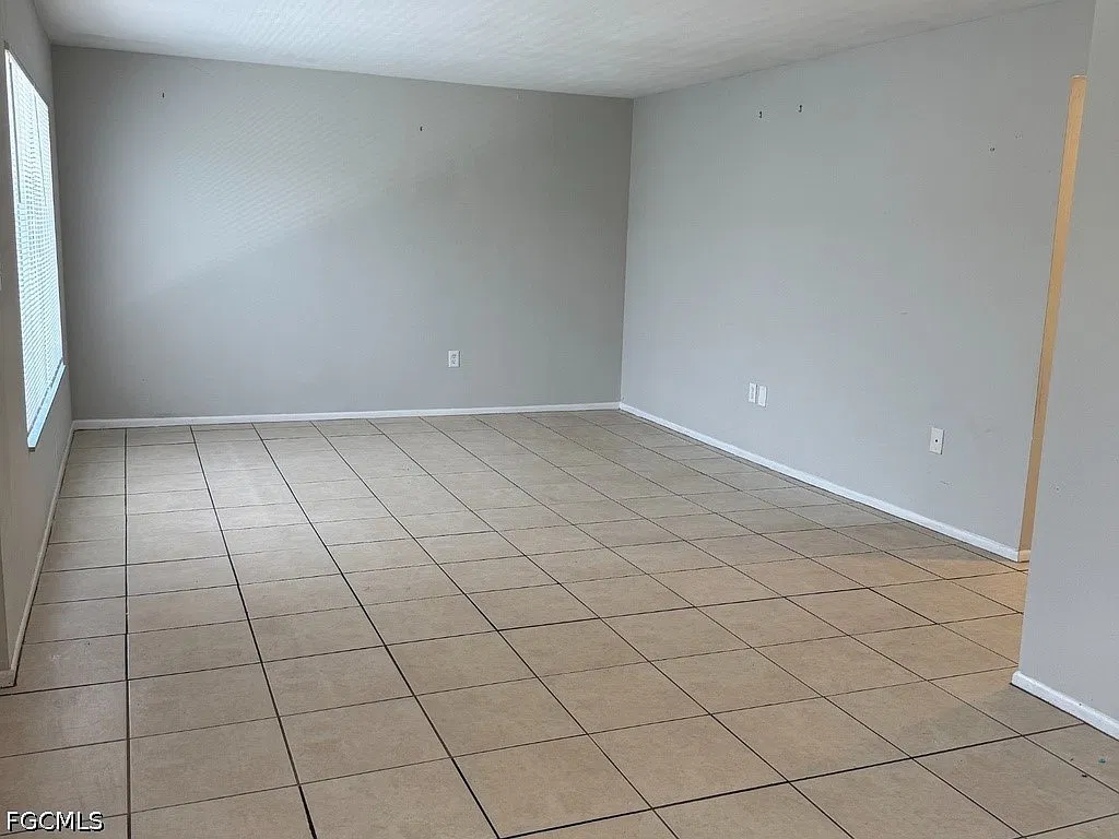 1 bed, 1.0 bath, 650 sqft, $975 — Photo 4