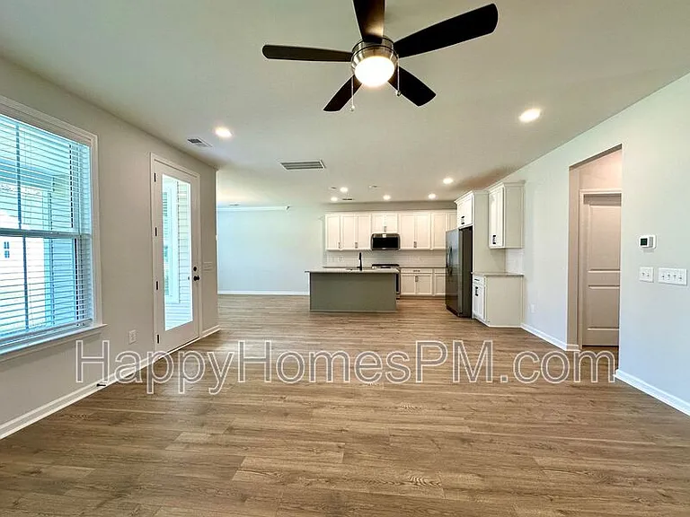 8725 Revival Rd — Photo 10
