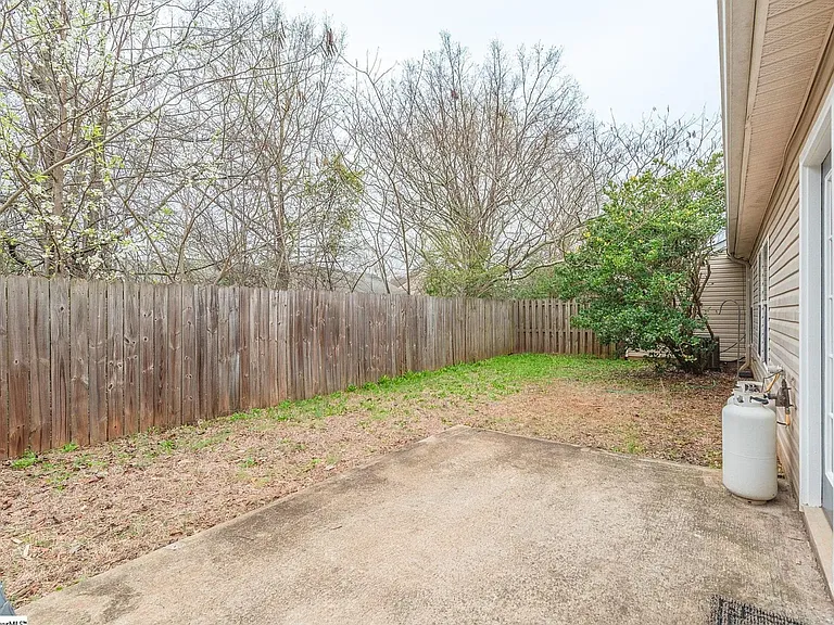 215 E Middlebury Ln SW — Photo 23