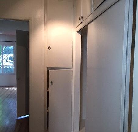 3rd image of 1332 N Detroit St #1