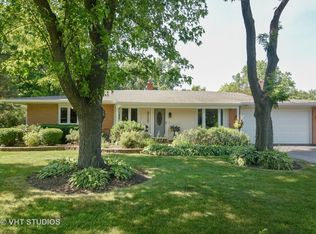 28220 W Meadow Lane Rd, Wauconda, IL 60084