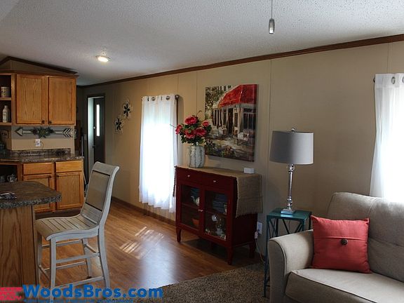 4th image of 31 Countryside Ct