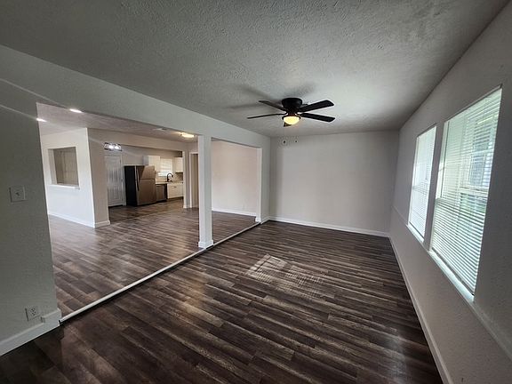 3rd image of 2334 Butler Dr
