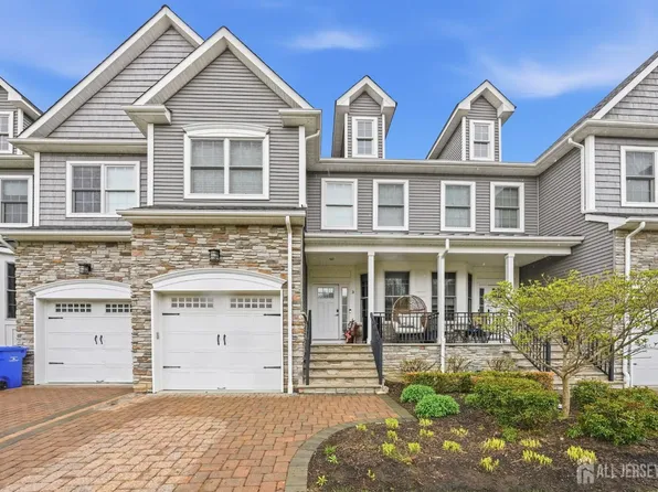 3 Horan Ct, Old Bridge, NJ 08857