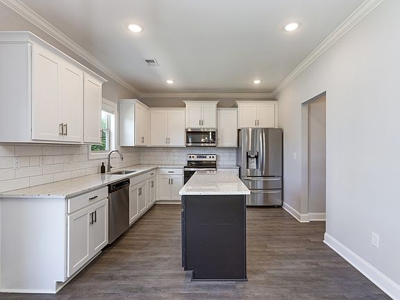 5th image of 606 Bella Ct