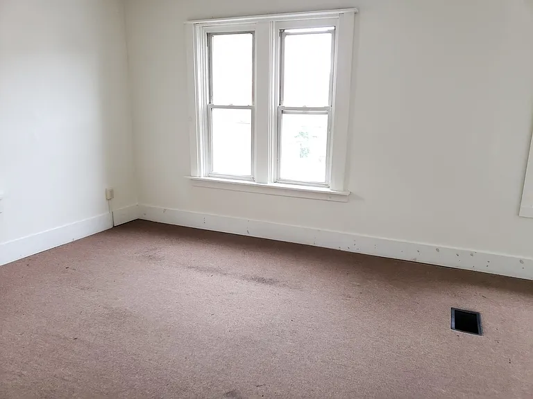 502 Cherokee St — Photo 9