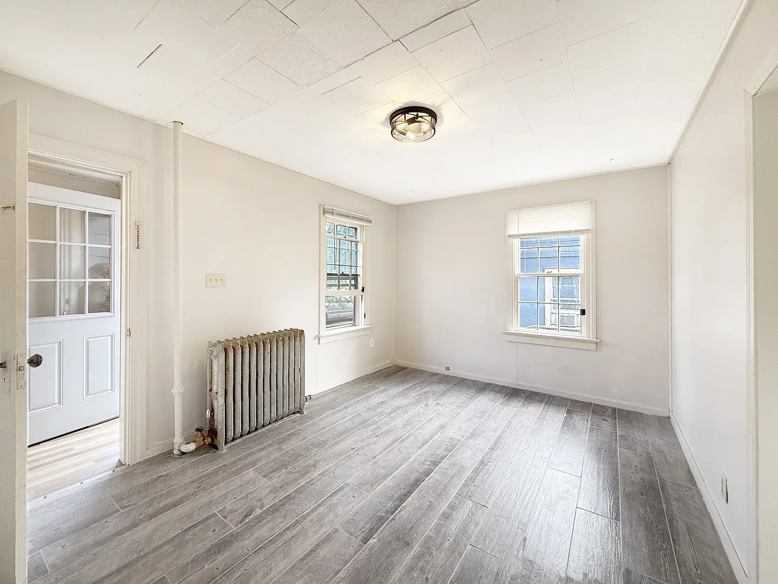 1 bed, 600 sqft, $1,000 — Photo 2