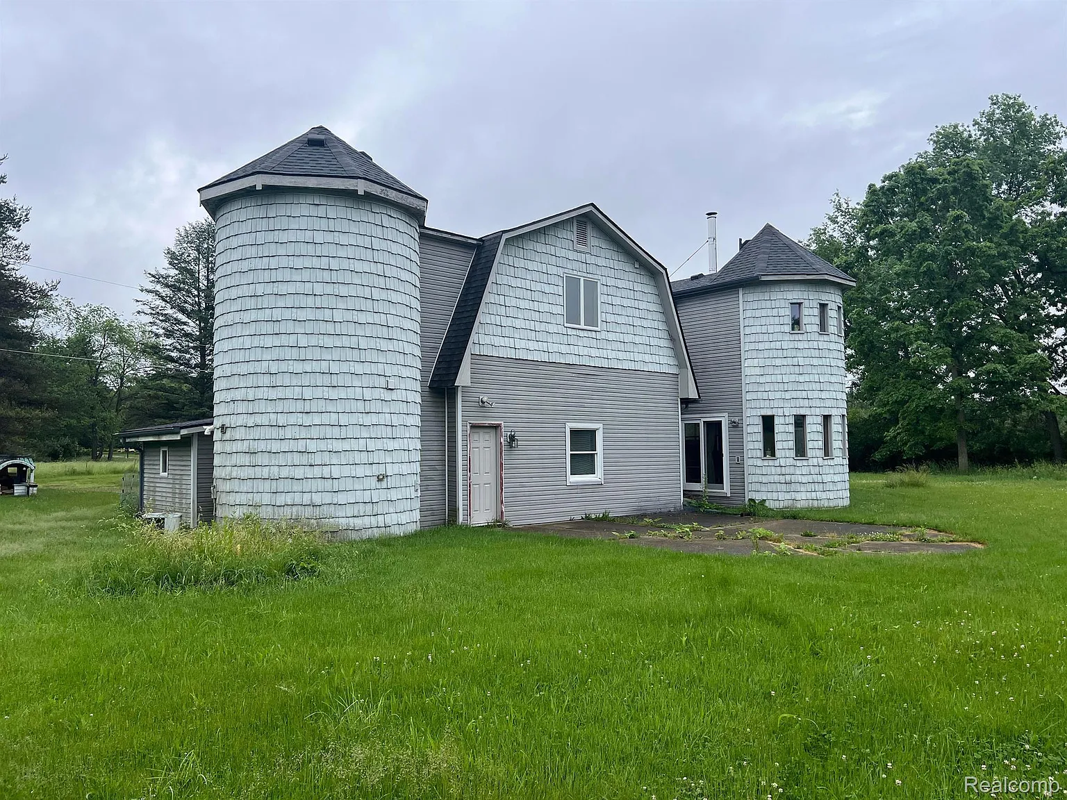 2651 Fenton Rd photo 1