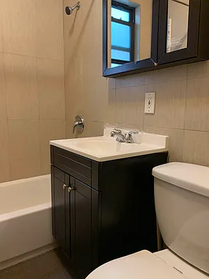 Rented by Voro, LLC | media 25