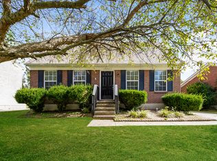 10829 Dorton Dr, Louisville, KY 40272