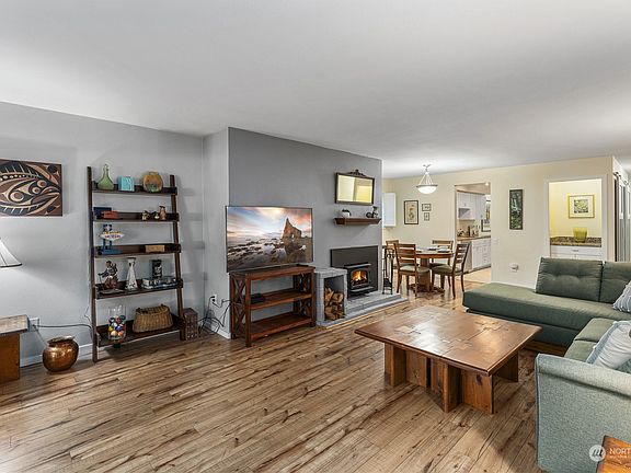 5th image of 13730 15th Avenue NE #A105